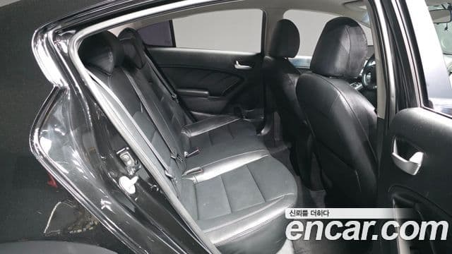 Kia K3 Trendy, 2013 12