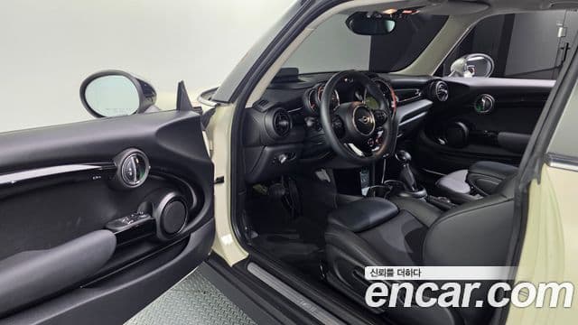 Mini Cooper 3세대, 2019 10