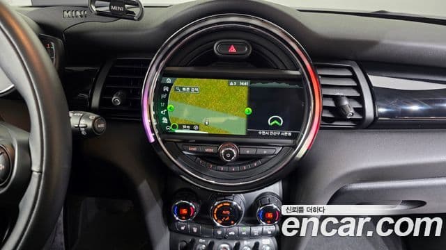 Mini Cooper 3세대, 2019 14