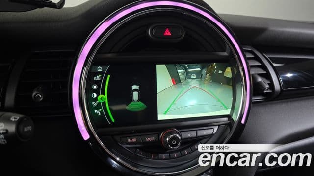 Mini Cooper 3세대, 2019 15