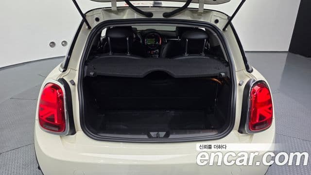 Mini Cooper 3세대, 2019 20