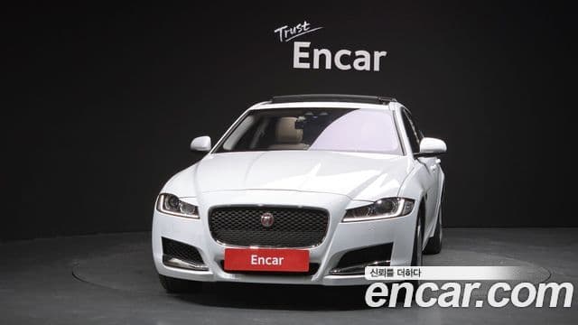 Jaguar XF (X260) Prestige, 2018 3