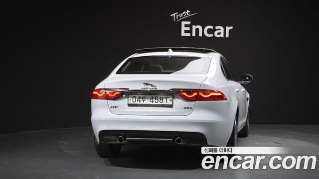 Jaguar XF (X260) Prestige, 2018 4