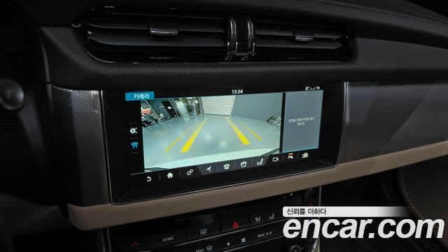 Jaguar XF (X260) Prestige, 2018 16