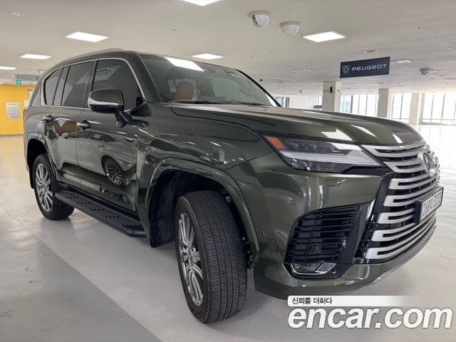 Lexus LX 4세대 700h VIP, 2025 все фото