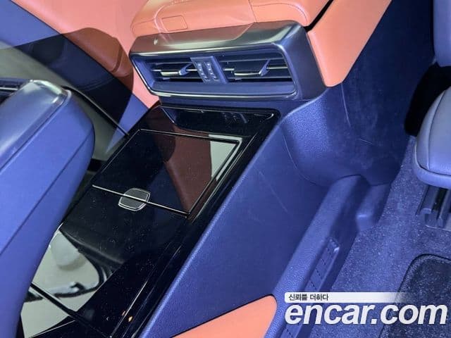 Lexus LX 4세대 700h VIP, 2025 11