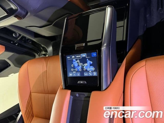 Lexus LX 4세대 700h VIP, 2025 14