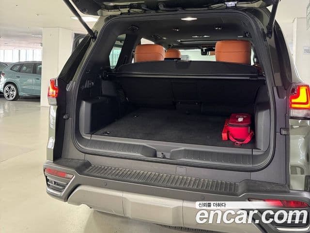 Lexus LX 4세대 700h VIP, 2025 15
