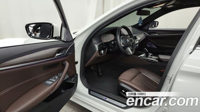 BMW 5시리즈 (G30) 520d M Sport Plus, 2020 10