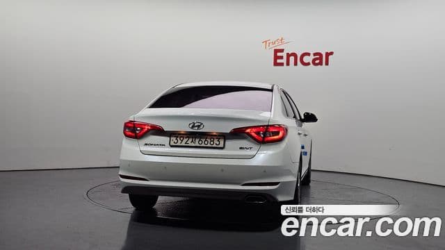 Hyundai LF Sonata Style, 2017 4