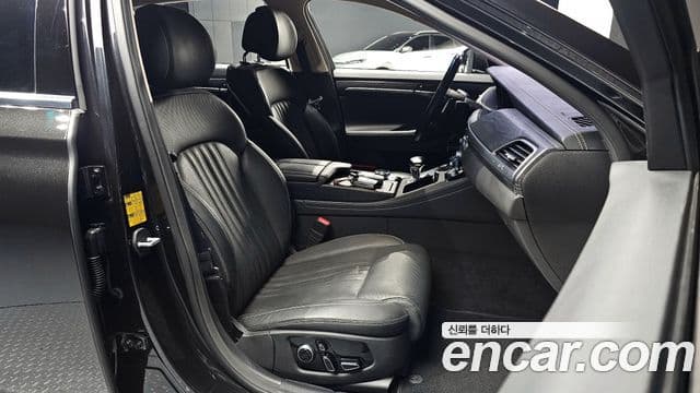 Genesis G90 Premium Luxury, 2019 10