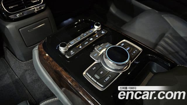 Genesis G90 Premium Luxury, 2019 17