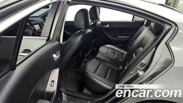 Kia K3 Trendy, 2013 11