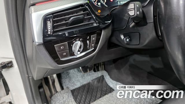 BMW 5시리즈 (G30) 520d M Sport, 2017 16