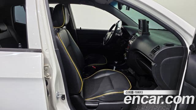 Kia 뉴모닝 люксовая версия Black Premium, 2011 11