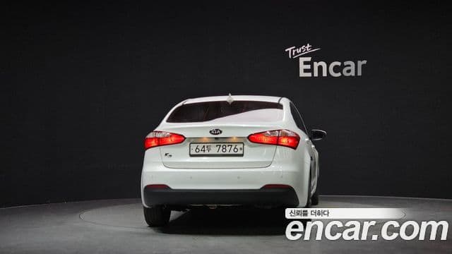 Kia K3 Trendy, 2015 4