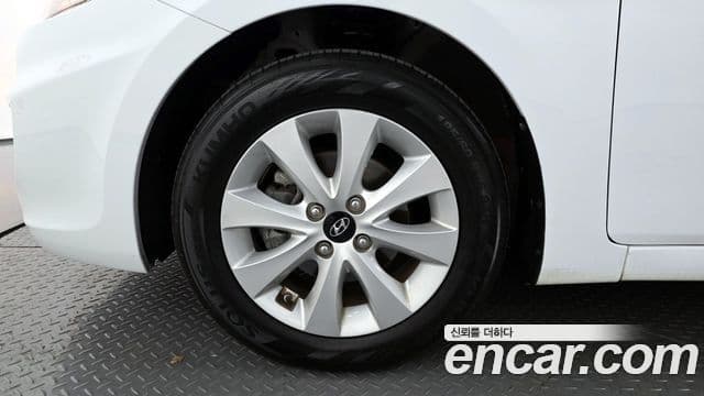 Hyundai Accent(новый кузов / новое поколение) Modern, 2016 все фото