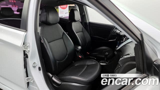 Hyundai Accent(новый кузов / новое поколение) Modern, 2016 10