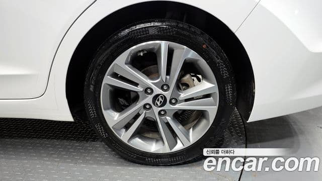 Hyundai Avante AD 1.6 GDI Value Plus, 2018 все фото