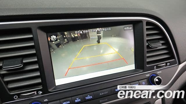 Hyundai Avante AD 1.6 GDI Value Plus, 2018 17