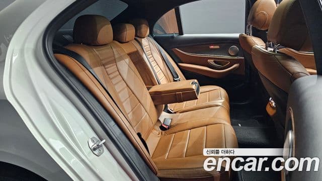 Mercedes-Benz E-класс W213 AMG Line, 2017 12