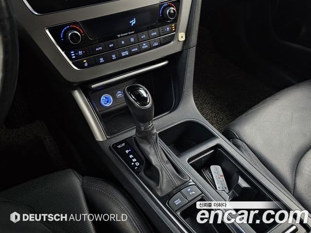 Hyundai LF Sonata гибрид Premium, 2016 9