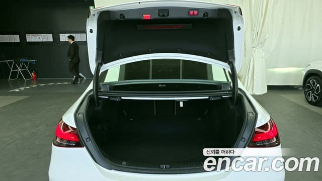 Mercedes-Benz E-класс W213 Avantgarde, 2022 20