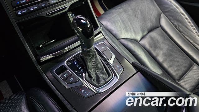 Hyundai Grandeur HG Premium, 2016 9