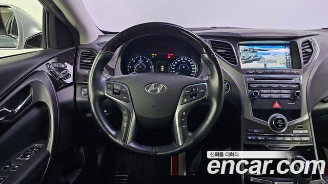 Hyundai Grandeur HG Premium, 2016 13