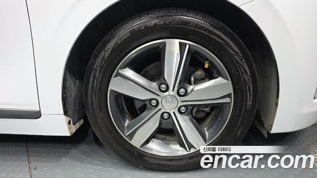 Hyundai Ioniq гибрид, 2018 все фото