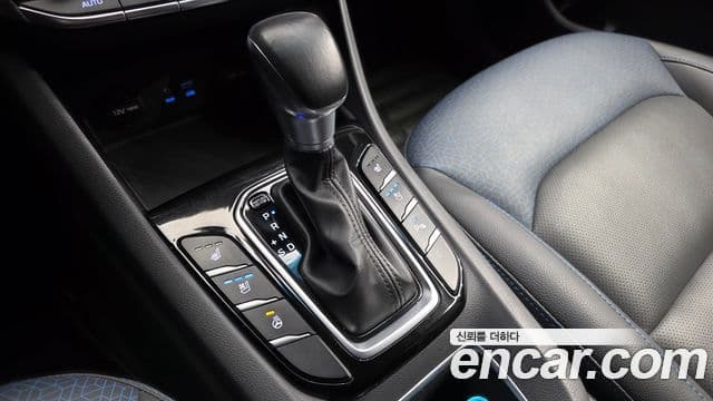 Hyundai Ioniq гибрид, 2018 9