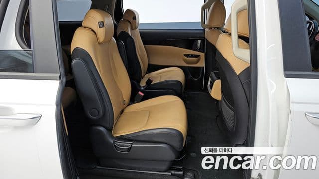 Kia Carnival 4세대 Prestige, 2023 12