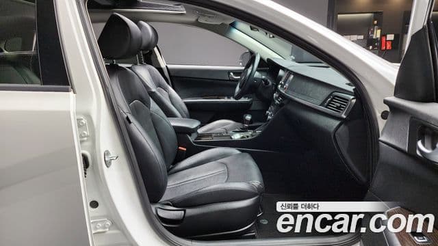 Kia K5 2세대 Prestige, 2016 10