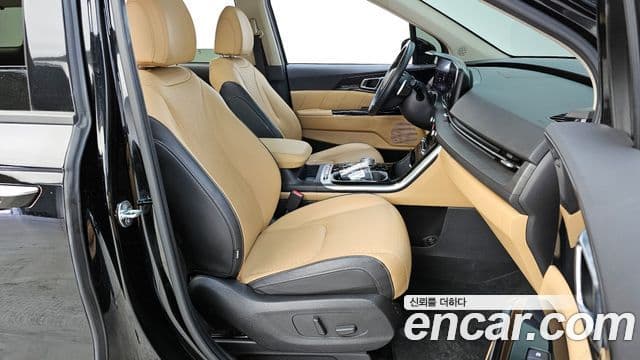 Kia Carnival 4세대 Signature, 2022 11