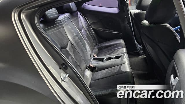 Hyundai Veloster турбо GDi Extreme, 2013 12