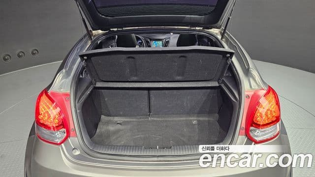 Hyundai Veloster турбо GDi Extreme, 2013 20