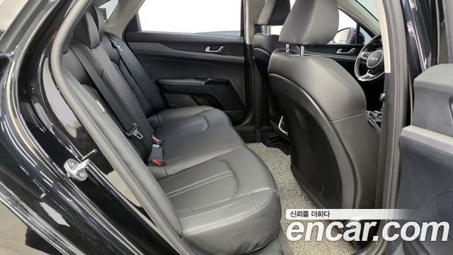 Kia K5 3세대 Trendy, 2022 12