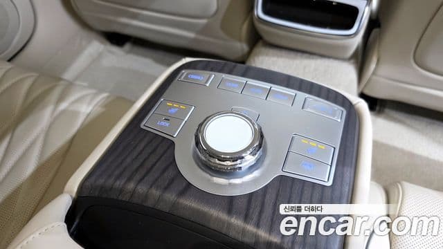 Genesis G80 (RG3) бензин 2.5 турбо AWD, 2025 19