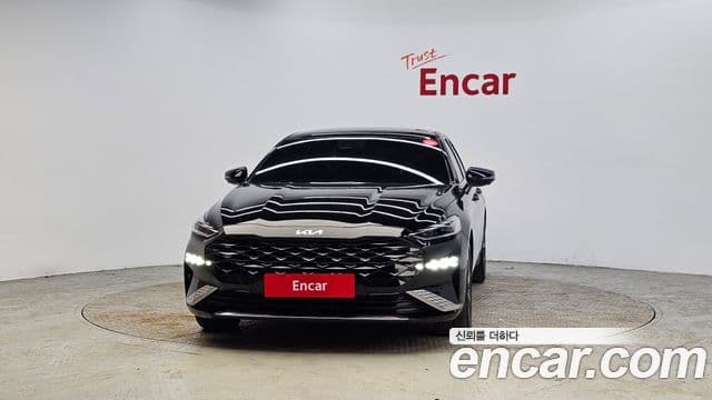 Kia K8 гибрид Signature, 2023 3