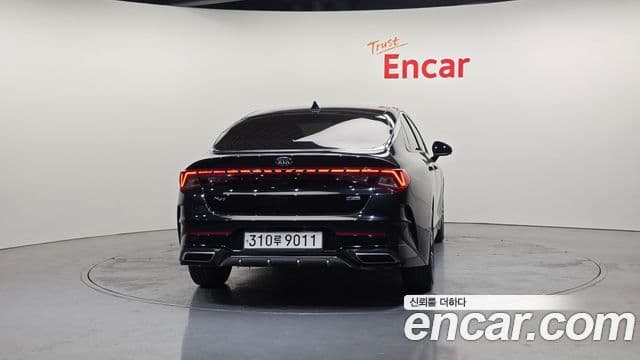 Kia K5 гибрид 3세대 Signature, 2020 4