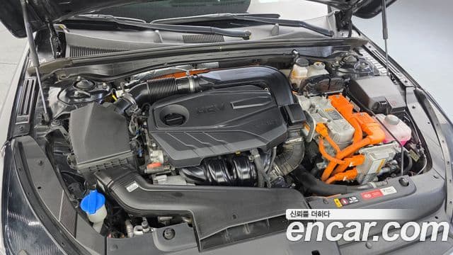 Kia K5 гибрид 3세대 Signature, 2020 6