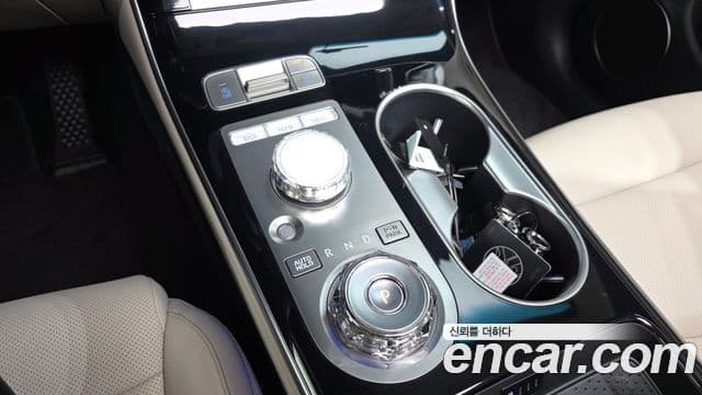 Genesis GV70, 2025 9