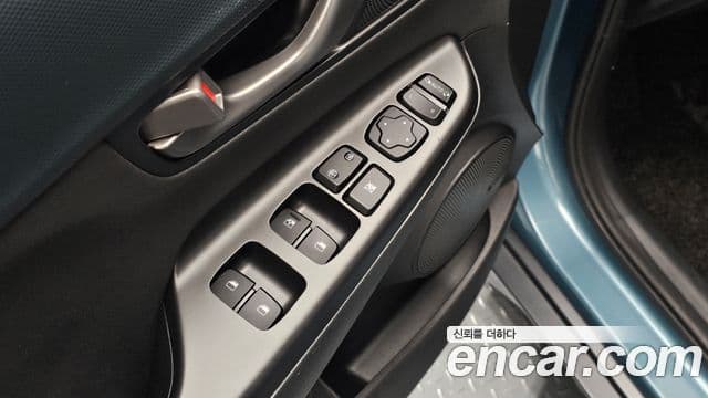 Hyundai Kona Modern Art, 2019 18