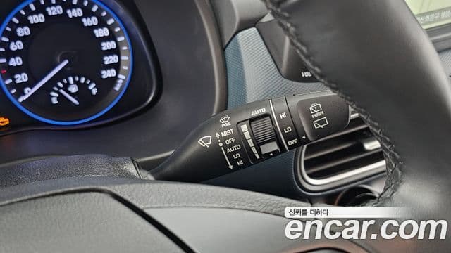 Hyundai Kona Modern Art, 2019 19