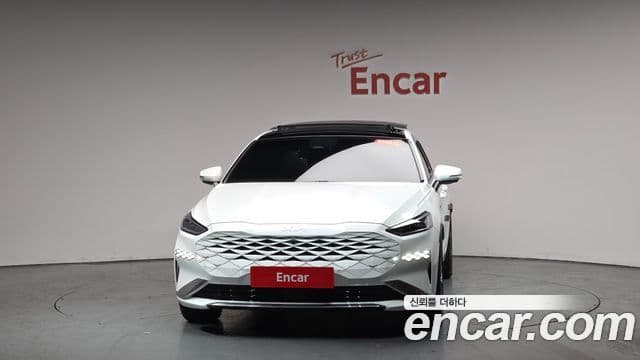 Kia K8 гибрид Signature, 2023 3