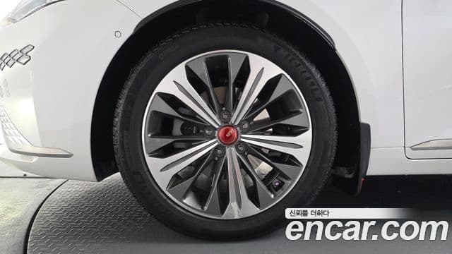 Kia K8 гибрид Signature, 2023 все фото