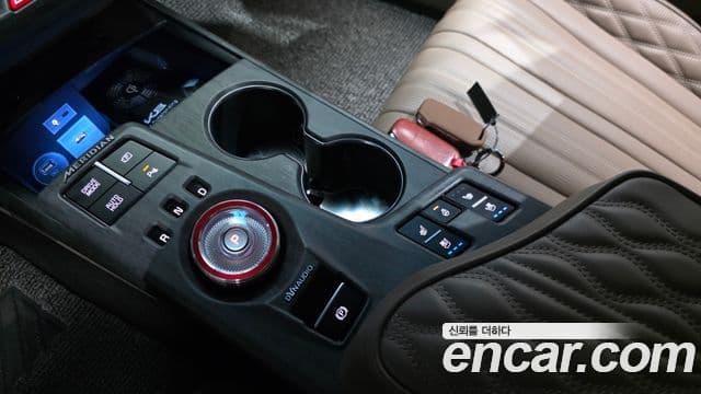 Kia K8 гибрид Signature, 2023 9