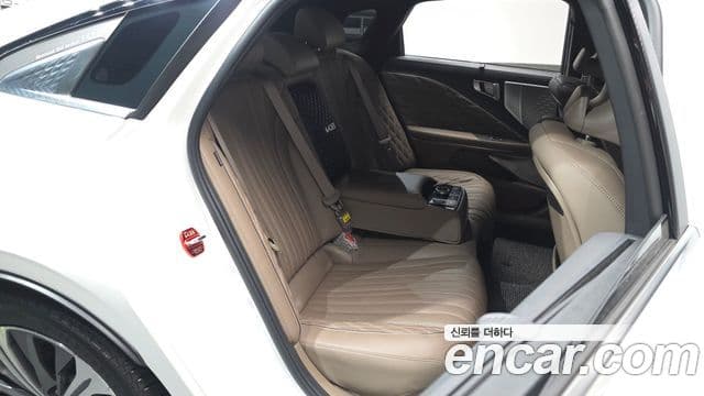 Kia K8 гибрид Signature, 2023 12