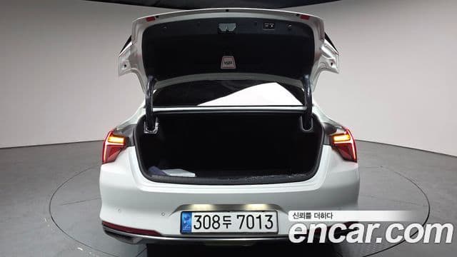 Kia K8 гибрид Signature, 2023 20