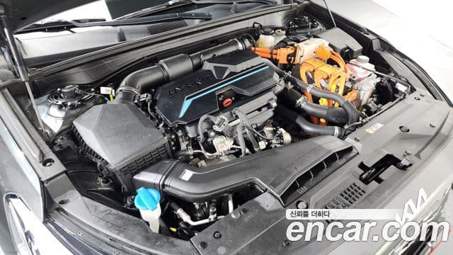 Kia K8 гибрид Signature, 2023 6